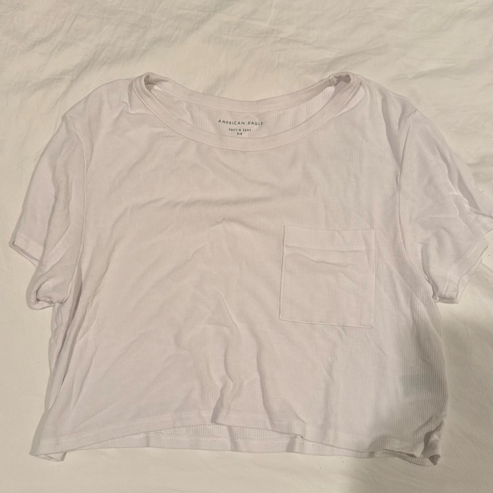 American Eagle Slightly cropped white tee